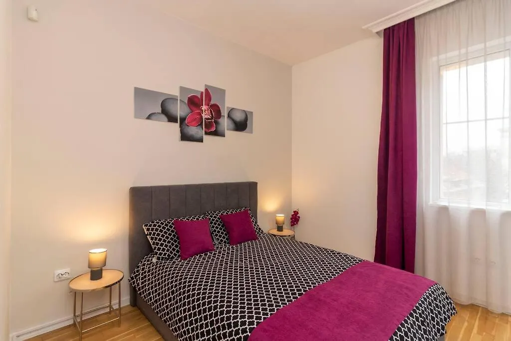 Apartment Spacious Aristocratic Apt. With A Colourful View Sofia Bulgaria