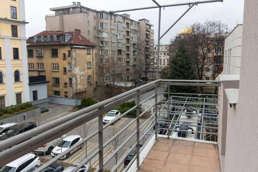 Spacious Aristocratic Apt. With A Colourful View Sofia